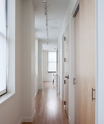 3rd image of 912 Baltimore Ave #601