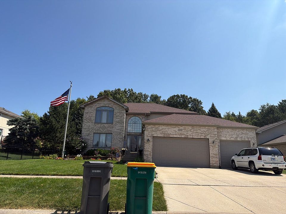 1st image of 15239 Olympic Ln