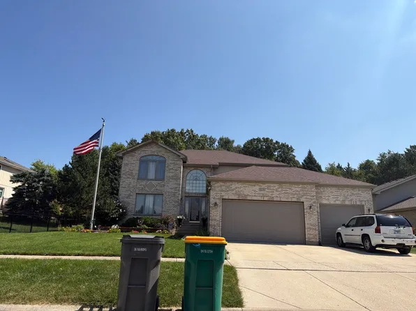 15239 Olympic Ln, Lockport, IL 60441