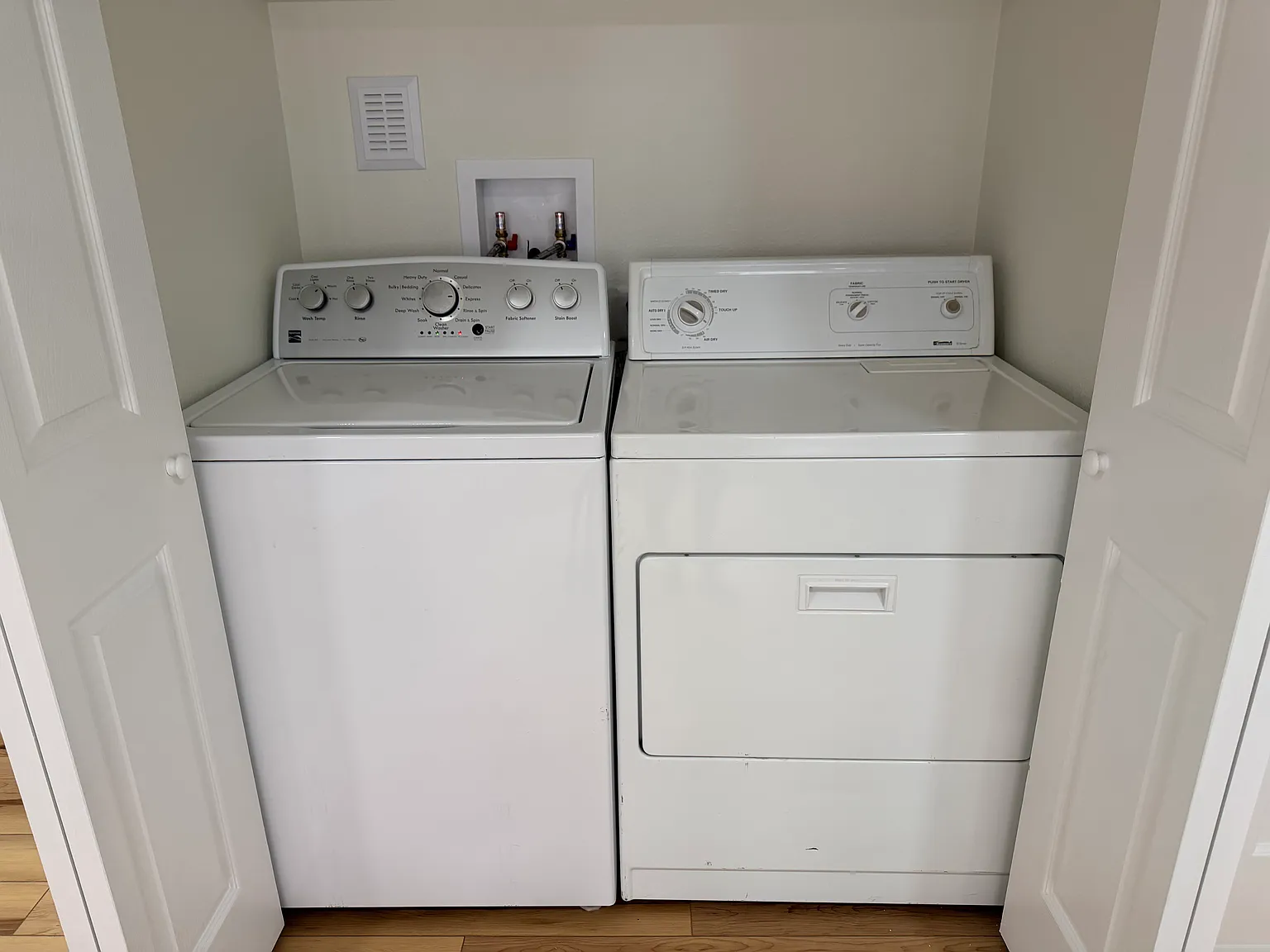 3 bed, 1029 sqft, $2,900 — Photo 4