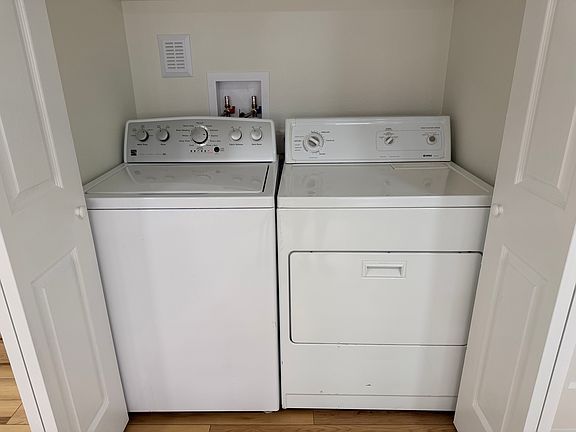 4th image of 111 Grandpre Cir APT A