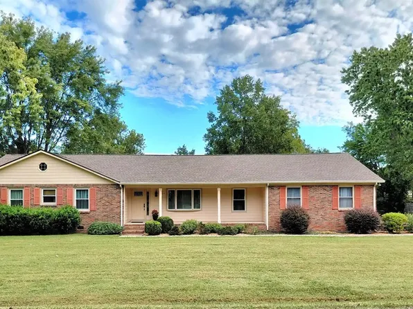 1454 Twin Feather Dr, Murfreesboro, TN 37129