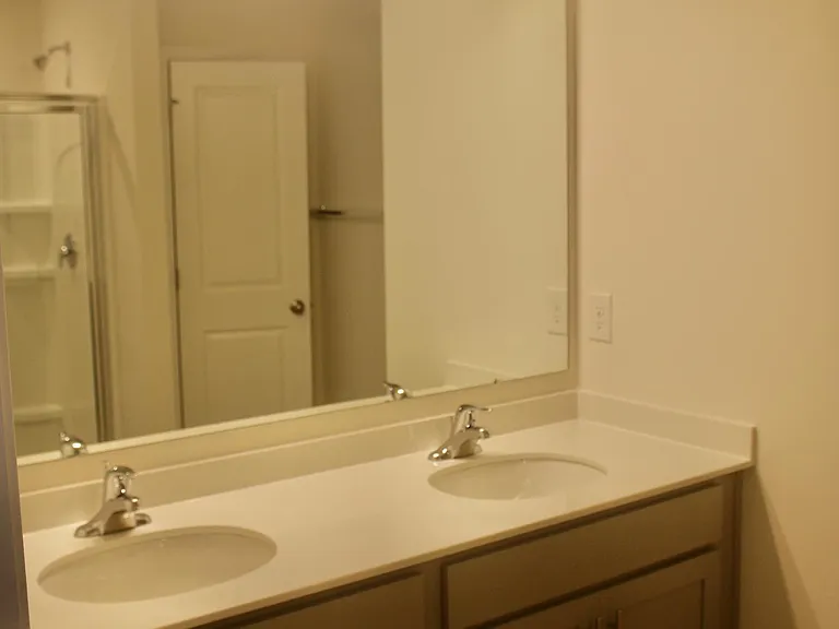 6049 Guildford Hill Ln — Photo 10