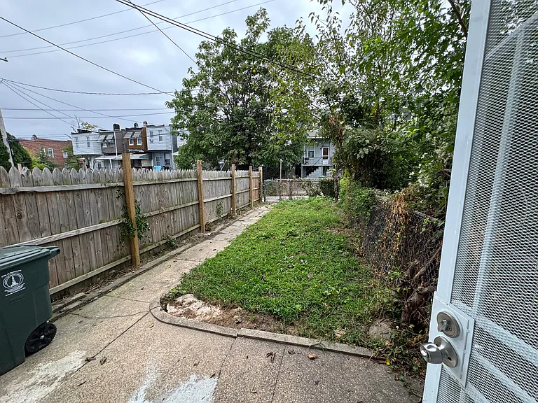 1816 N Bentalou St — Photo 25
