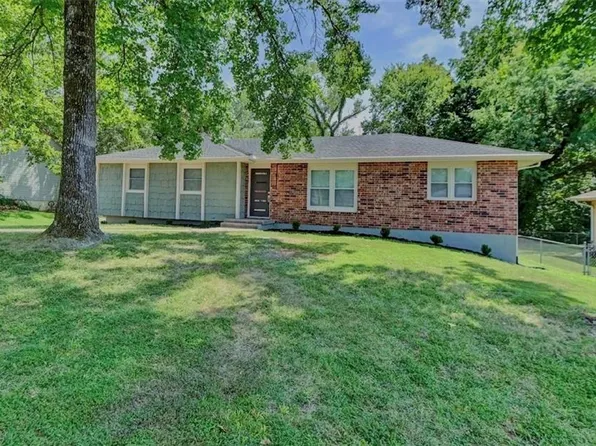 6213 Tauromee Ave, Kansas City, KS 66102