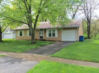 17550 Willowbrook Dr, Lowell, IN 46356