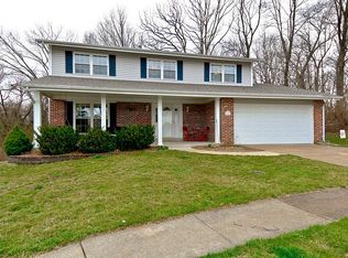 441 Dogwood Hills Ct, Ballwin, MO