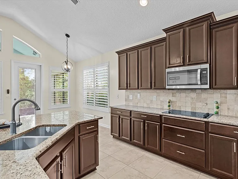1201 E Redrock Ridge Ave — Photo 26