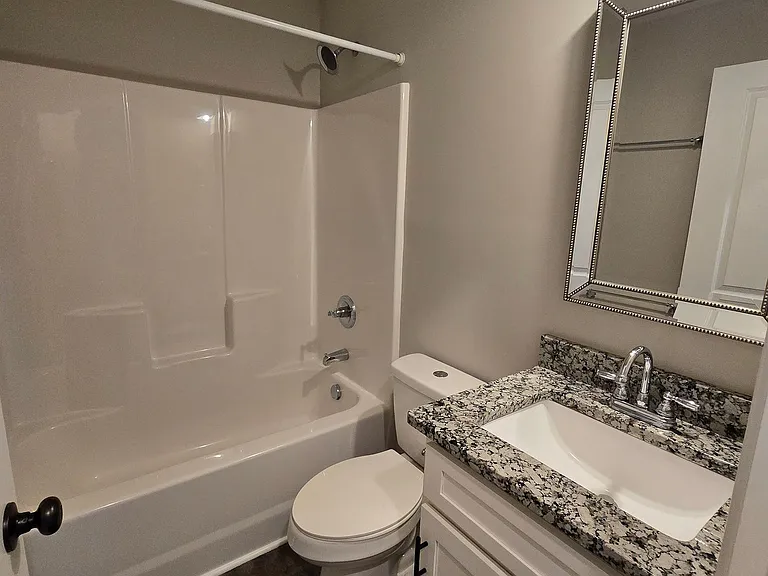 404 S Rose Ave — Photo 26