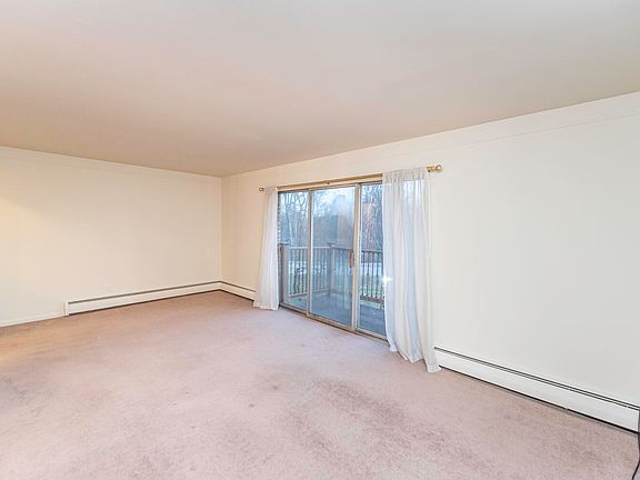 5th image of 1257 Island Dr APT 203