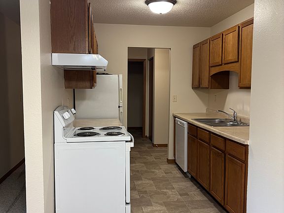 4th image of 1402 25th Ave S APT 103