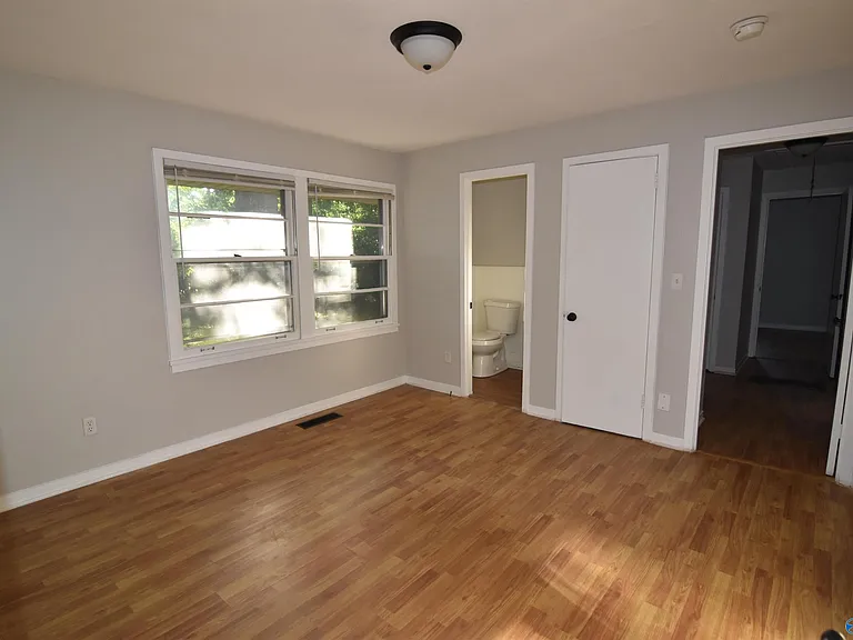 411 Ewing Dr — Photo 20