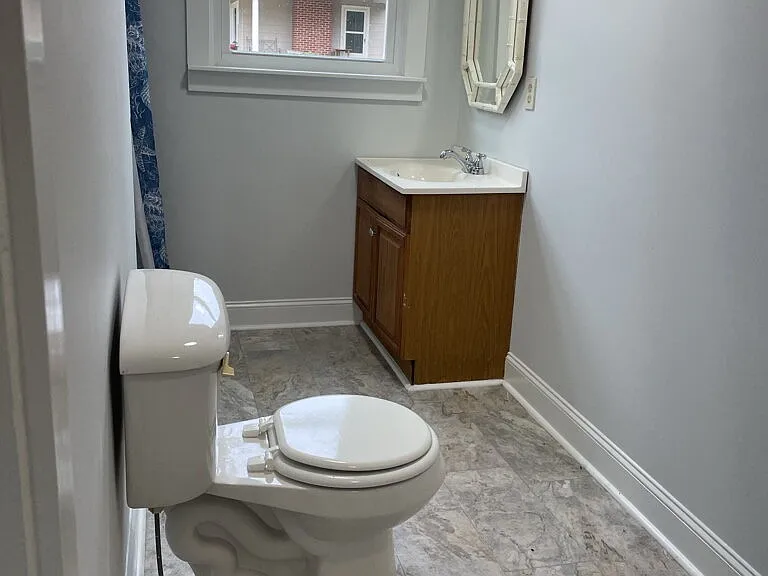 82 Main St — Photo 7