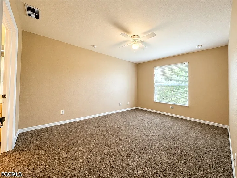 3304 Skyline Blvd #201 — Photo 7