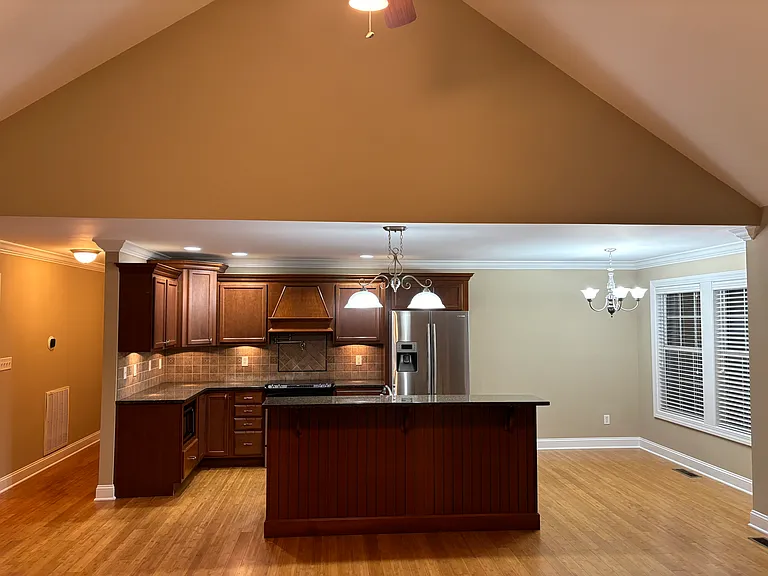 1576 Trillium Ln — Photo 4