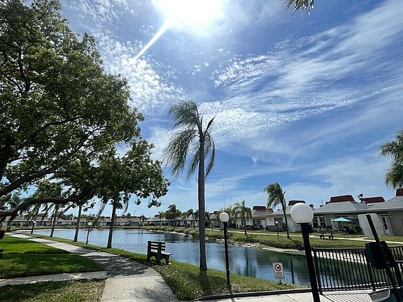 4th image of 4326 Tahitian Gardens Cir #14E