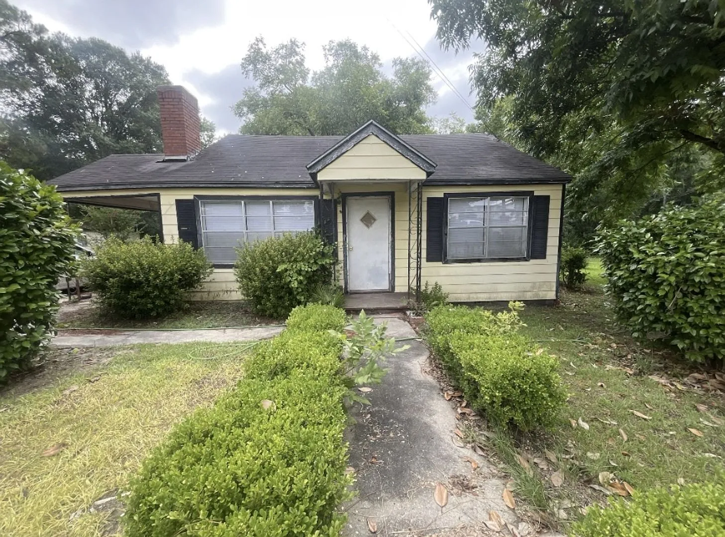 2 Bed 1 Bath House — Photo 1