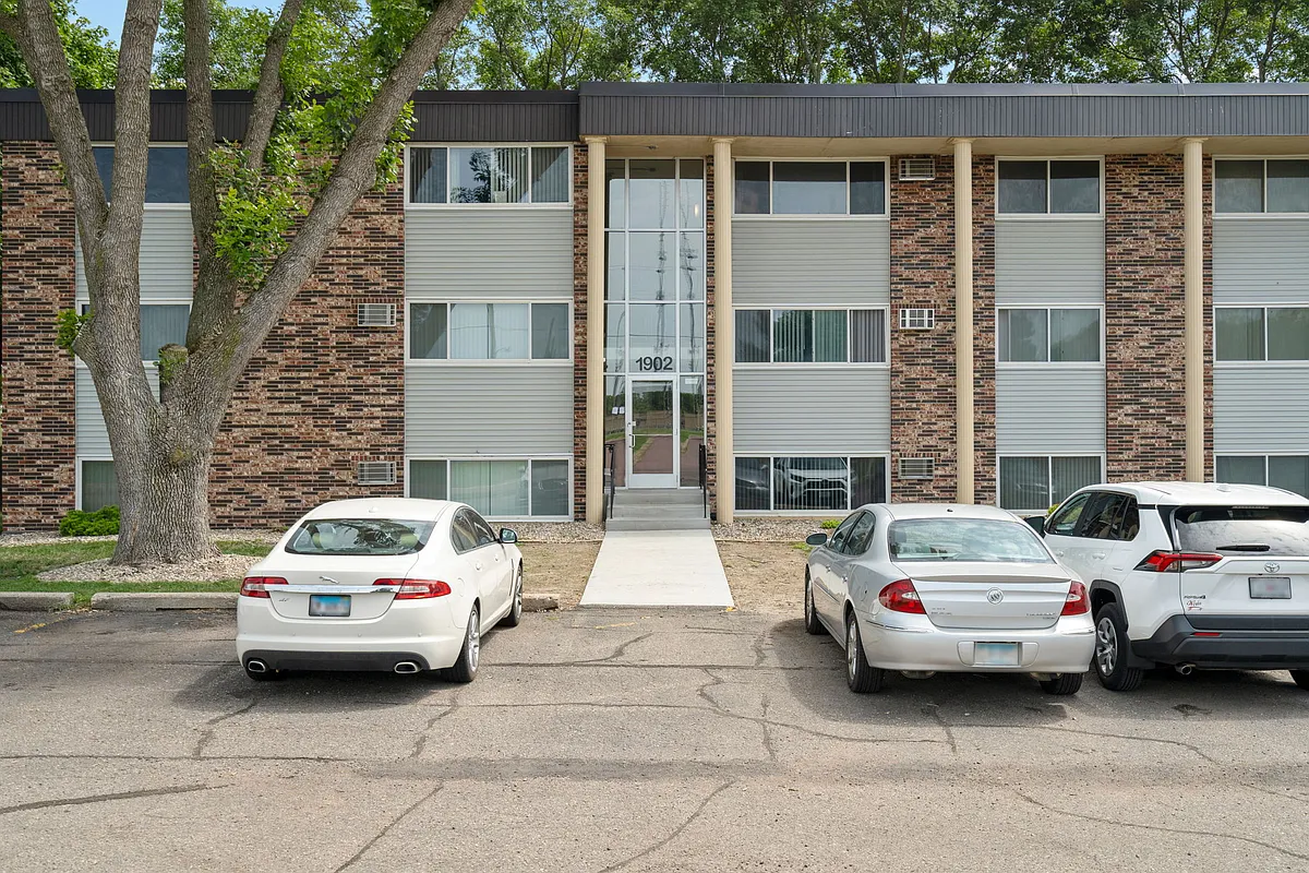 Building Photo - The Edge Apartments