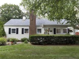 115 S Hawthorne Dr, South Bend, IN 46617