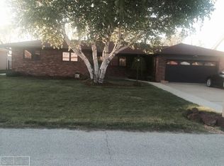 7212 Flamingo Rd, Algonac, MI 48001