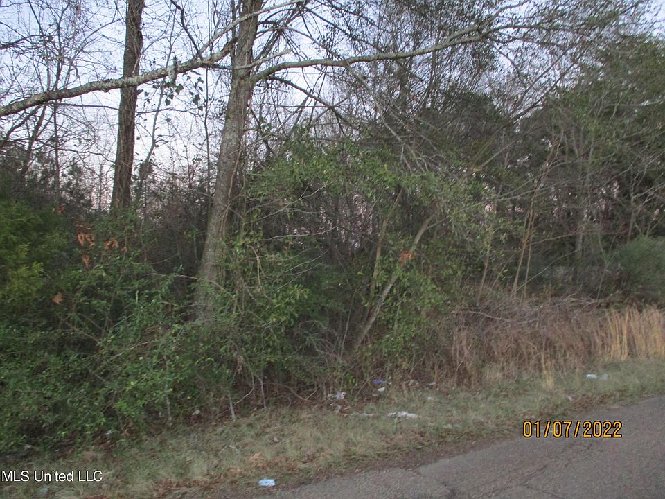2nd image of S McRaven Rd Lot 7