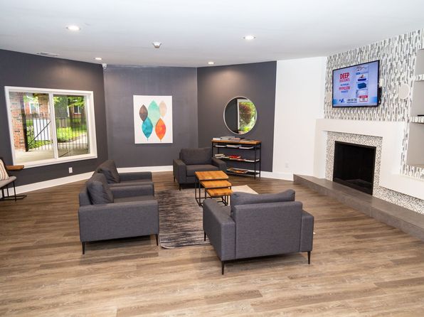 3600 Harry S Truman Blvd #202