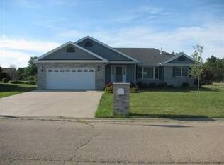 447 Rudin Dr, Clifton, IL 60927