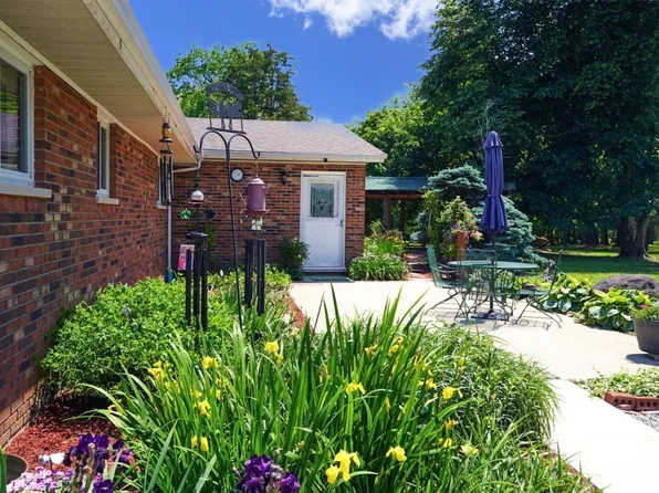 3911 Campbell Rd, Fayetteville, OH 45118