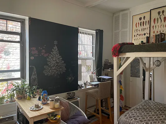 Rented by Compass | media 12