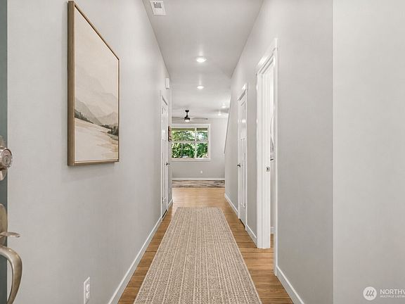 4th image of 25220 176th Avenue SE
