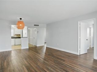 170 Turtle Lake Ct APT 301, Naples, FL 34105