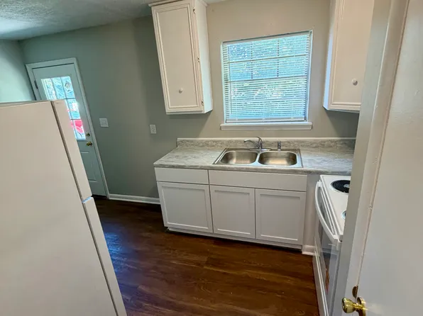 638 Smithfield Ave, Winchester, VA 22601