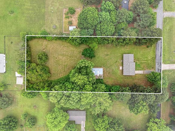 4th image of 4 Huckleberry Rd
