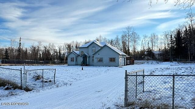 1st image of 4431 N Cedarwood Dr