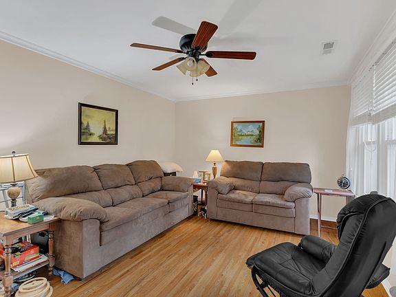 5th image of 105 Donmond Dr
