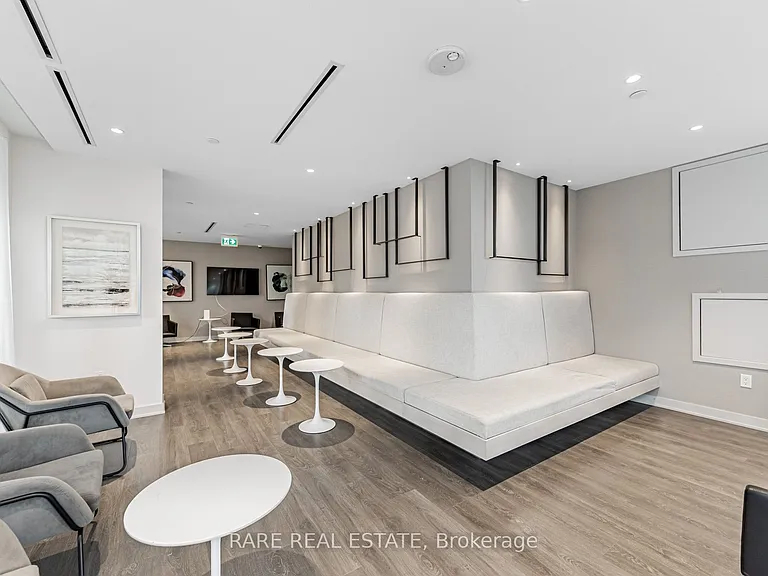 99 Broadway Ave #105 — Photo 21