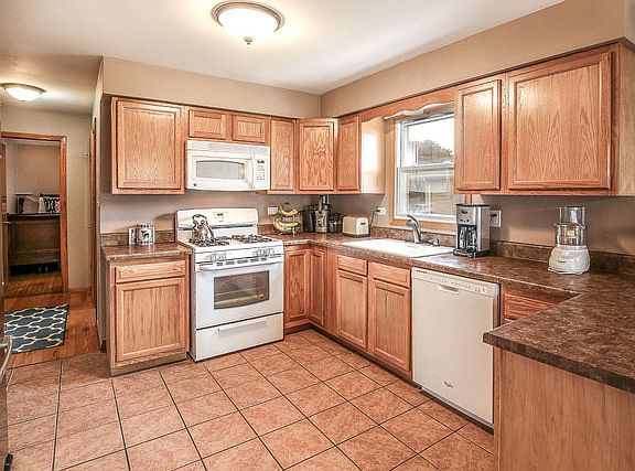 3rd image of 5340 Avery Pl