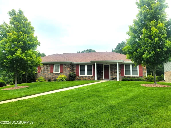 2908 Fairview Cir, Jefferson City, MO 65109