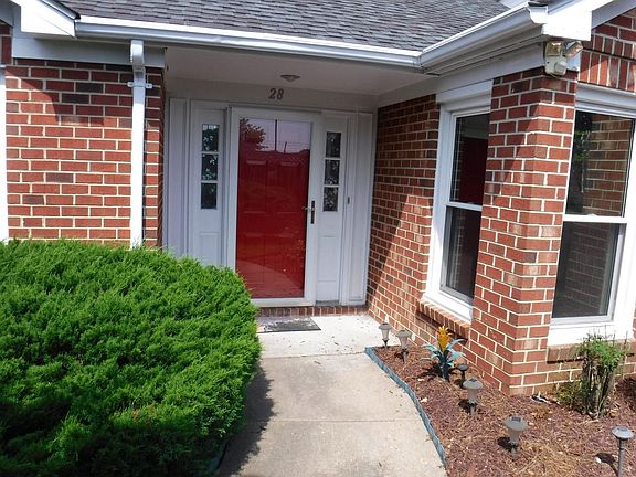 2nd image of 28 Williamsburg Dr