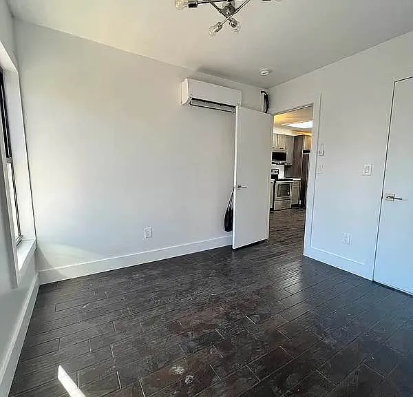 803 Quincy St #3 — Photo 7