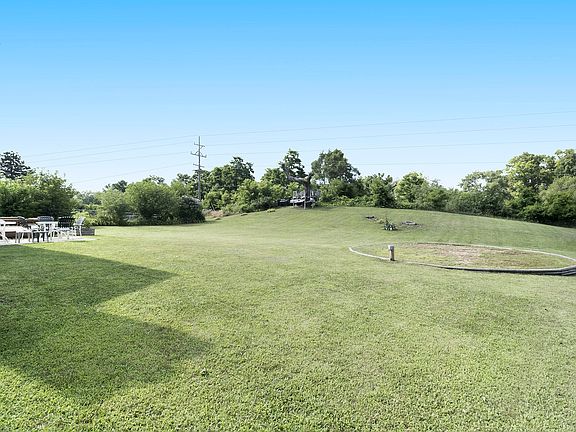 4th image of 258 Brentwood Dr