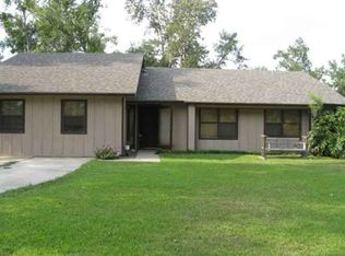 1400 Maplewood Cir, Orange, TX 77632