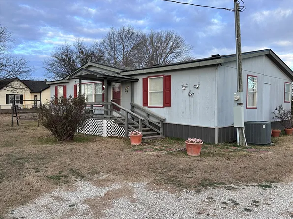 307 W Division St, Graford, TX 76449