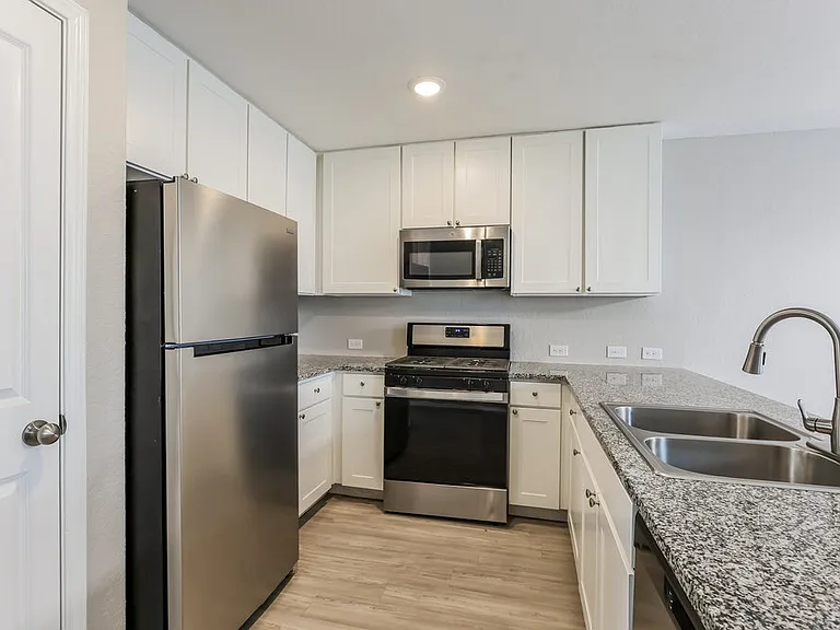 10714 Giacconi Dr — Photo 7