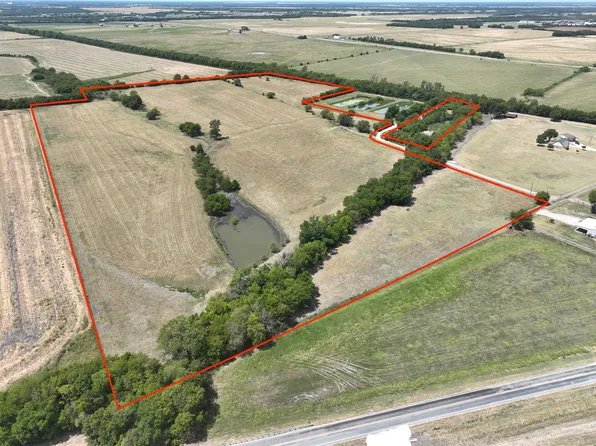 County Road 26701, Petty, TX 75470