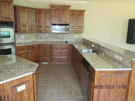 2nd image of 1502 NE Fairwinds Ave