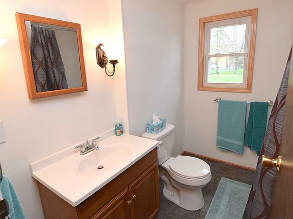 Newly updated bathroom.