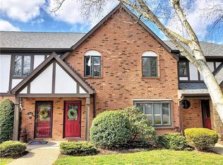 1615 Stone Mansion Dr, Sewickley, PA