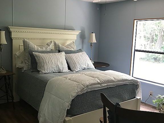 Guest room blue 