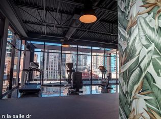 678 N La Salle Dr #1412, Chicago, IL 60654
